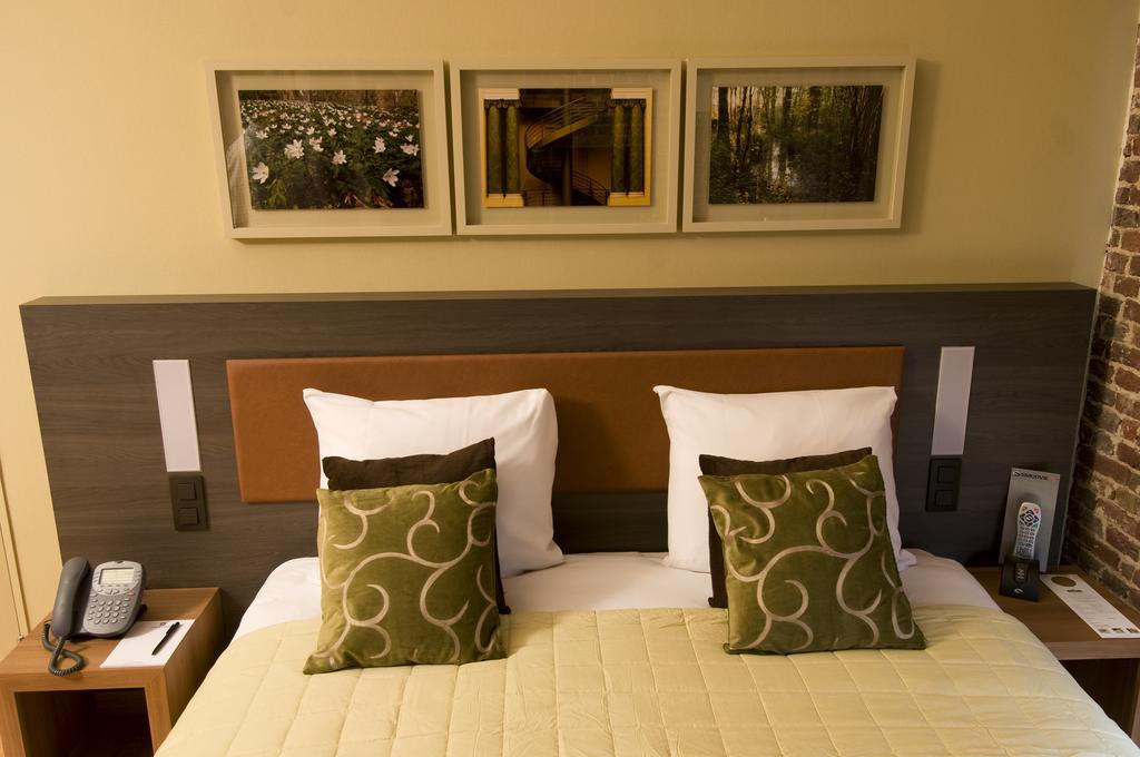 Het Godshuis Hotel Sint-Laureins Ngoại thất bức ảnh