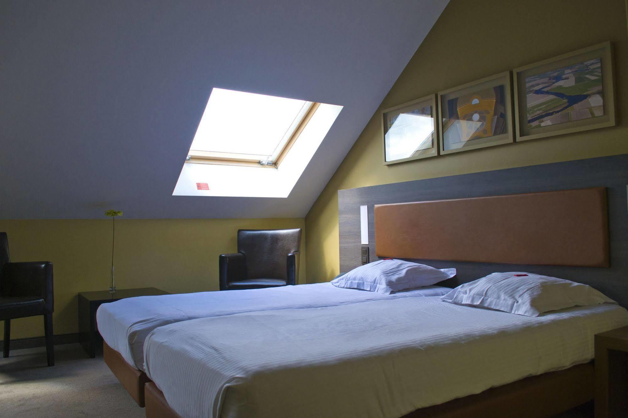 Het Godshuis Hotel Sint-Laureins Ngoại thất bức ảnh